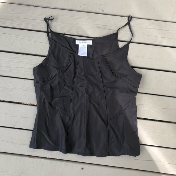 HABITUAL tank top - Picture 1 of 7